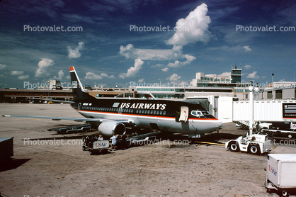 N521AU, US Airways, Boeing 737-3B7, 737-300 series, CFM56-3B2, CFM56