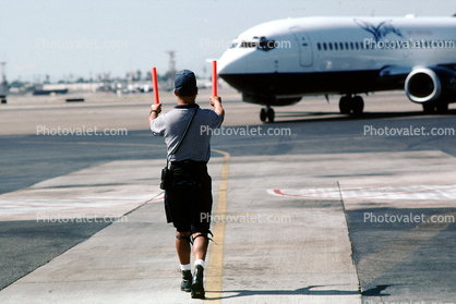 Boeing 737, United Shuttle, Burbank-Glendale-Pasadena Airport (BUR)
