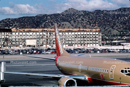 Boeing 737, Burbank-Glendale-Pasadena Airport (BUR)