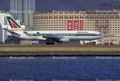 I-DUPB, Alitalia Airlines, McDonnell Douglas, MD-11