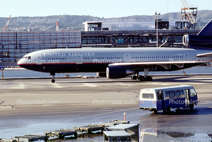 N1815U, United Airlines UAL, San Francisco International Airport (SFO)