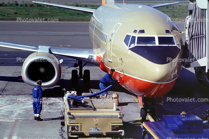 Boeing 737, Southwest Airlines SWA, CFM56, CFM56-3B1