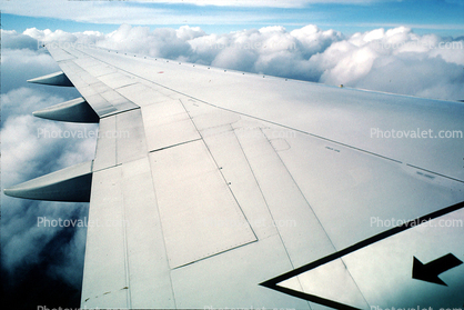 Flaps, Lone Wing in Flight, United Airlines, UAL