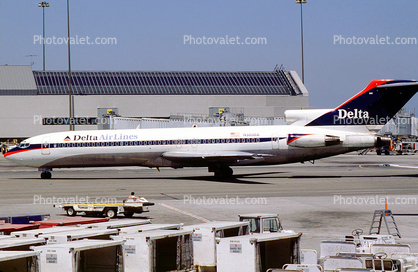 N505DA, Boeing 727-232, Delta Air Lines, San Francisco International Airport (SFO), Hush Kit, JT8D, 727-200 series
