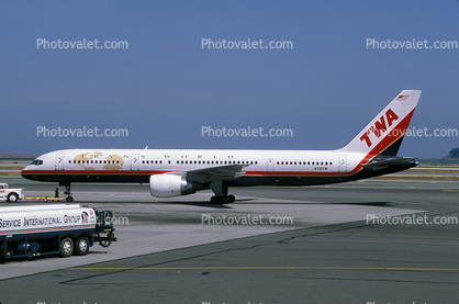 N710TW, Trans World Airlines TWA, Boeing 757-2Q8, San Francisco International Airport (SFO), PW2037, PW2000, May 1999
