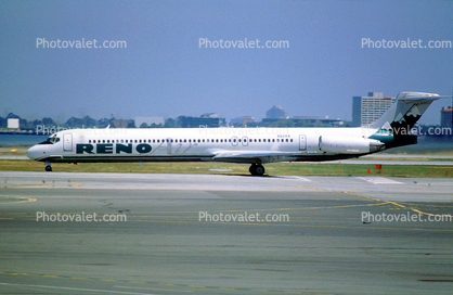 N821RA, Reno Air ROA, McDonnell Douglas MD-82, (DC-9-82), JT8D-217C, JT8D