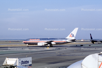 American Airlines AAL, Boeing 767, San Francisco International Airport (SFO)