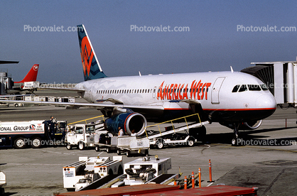 San Francisco International Airport (SFO), Airbus A320 series, America West Airlines AWE