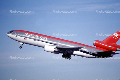 N150US, Douglas DC-10-40, Northwest Airlines NWA, JT9D, (SFO), taking-off