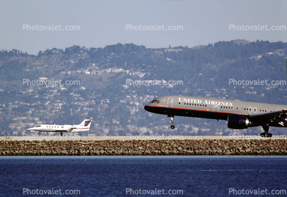 United Airlines UAL, Boeing 757, San Francisco International Airport (SFO)