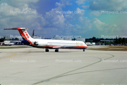 N9414W, Trans World Airlines TWA, McDonnell Douglas MD-83, JT8D, January 2000, JT8D-219