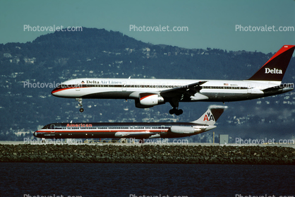 N690DL, American Airlines AAL, Boeing 757, Delta Air Lines, Douglas DC-9, San Francisco International Airport (SFO)
