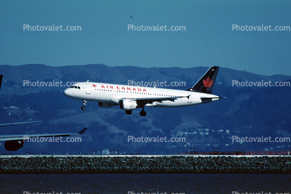 Airbus A320-211, C-FGYL, San Francisco International Airport (SFO), Air Canada ACA, CFM56-5A1, CFM56