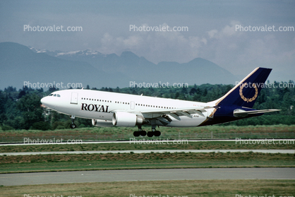 C-GRYA, Airbus A310-325, Royal Airlines ROY, CF6-80C2A2, CF6