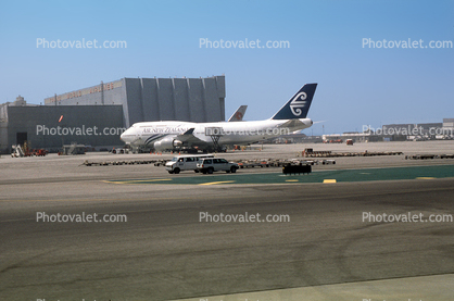 Boeing 747-400, Air New Zealand ANZ, Hangar, LAX