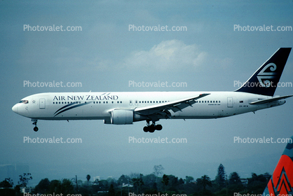 Boeing 767-35HER, Air New Zealand ANZ, XK-NCM, 767-300 series