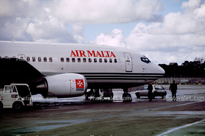 9H-ADI, Boeing 737-33, Air Malta, 737-300 series, CFM56-3C1, CFM56