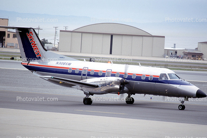 N308SW, Embraer EMB-120ER Brasilia, SkyWest, Monterey Peninsula Airport, PW118B