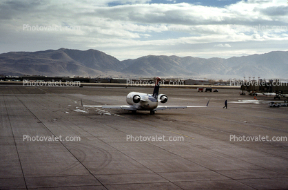 N589SW, Delta Air Lines, Bombardier-Canadair Regional Jet CRJ-100ER, Reno Cannon International Airport, Nevada, (RNO), USA
