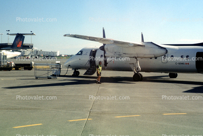 C-GEWQ, de Havilland Canada DHC-8 311, Bombardier Dash-8, Air Canada Regional, Q300