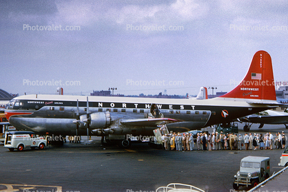 N74607, Northwest Orient Airlines, Boeing 377-10-30, Stratocruiser, shipset-707
