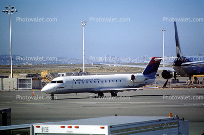 N497SW, Delta Connection, Delta Air Lines, Bombardier-Canadair Regional Jet CRJ