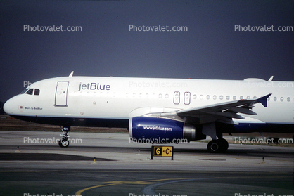 N523JB, JetBlue Airways, Airbus A320-232, Born To Be Blue, V2527-A5, V2500