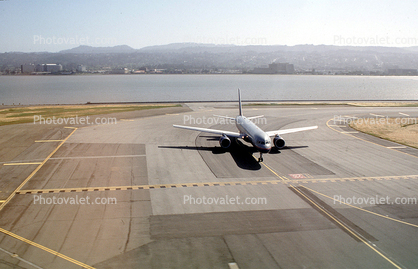 Boeing 757, San Francisco International Airport, United Airlines UAL