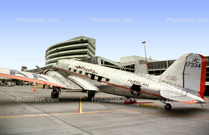NC17334, American Airlines, (Flagship Detroit Foundation), Douglas DC-3-178