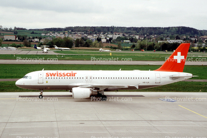 HB-IJA, Airbus A320-214, CFM56, CFM56-5B4-P