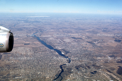 Boeing 707, jet engine, River, City, 1950s