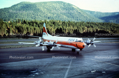 N174PS, Lockheed L-188A Electra, PSA, Pacific Southwest Airlines, Lake Tahoe Airport TVL