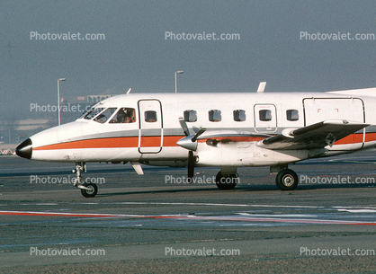 G-BGYV, Business Air, EMB-110 P1, PT6A-34, PT6A