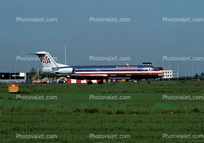 American Airlines AAL, Fokker F-100