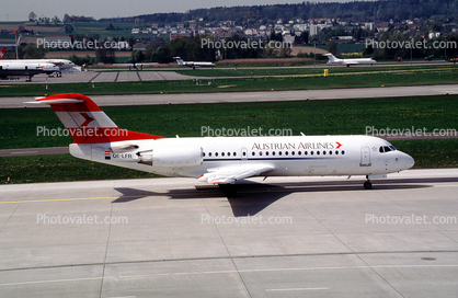 OE-LFR, Fokker F28-0070, Austrian Airlines AUA, F70 series, Steyr