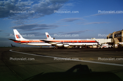 N8094U, United Airlines UAL, Douglas DC-8-71, CFM56