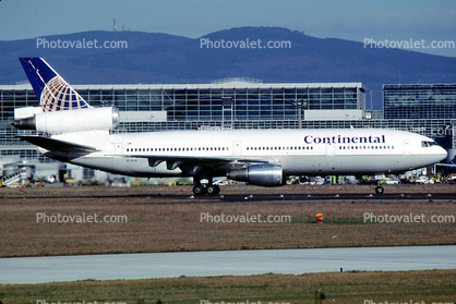 EI-DLA, Douglas DC-10-30, Continental Airlines COA, CF6-50C2, CF6
