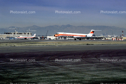 PSA, Pacific Southwest Airlines, Douglas DC-9, Super-80