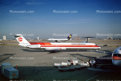 N477AC, McDonnell Douglas MD-82, Continental Airlines COA, JT8D-217C, JT8D