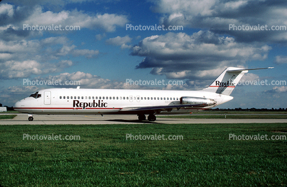 N958N, Republic Airlines, Douglas DC-9-31, JT8D-7B s3, JT8D