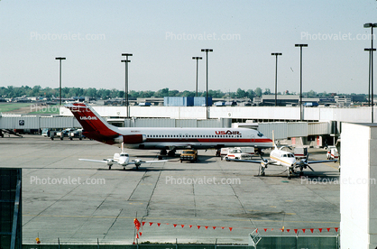 N938VJ, Douglas DC-9-31, US Airways, jetway, terminal, Airbridge, JT8D, JT8D-9A s3