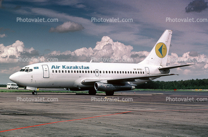 UN-83705, Air Kazakstan, Boeing 737-2Q8/Adv, 737-200 series, JT8D