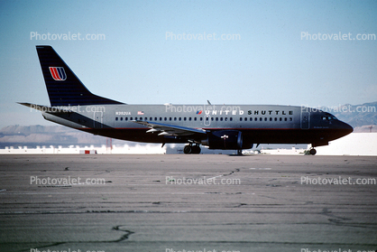 N382UA, United Shuttle, Boeing 737-322, 737-300 Series, CFM56-3C1, CFM-56, CFM56