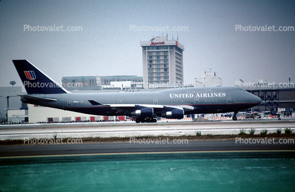 United Airlines UAL, Boeing 747, Marriot Hotel