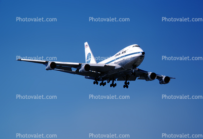 Pan American World Airways, Boeing 747, Landing