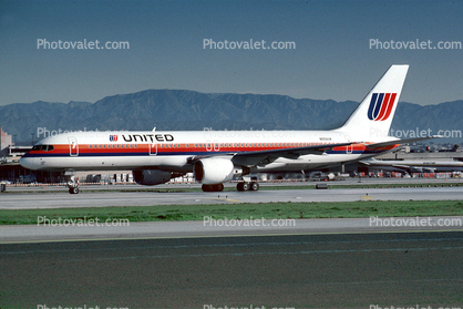 N550UA, Boeing 757-222, United Airlines UAL, PW2000