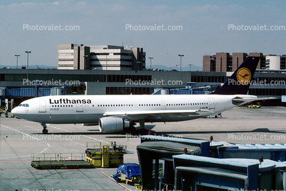 D-AIAI, Lufthansa, Airbus A300B4-603, A300-600, CF6-80C2A3, CF6