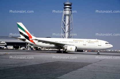 A6-EKF, Airbus A300-605R, Dubai International Airport, United Arab, CF6, CF6-80C2A5
