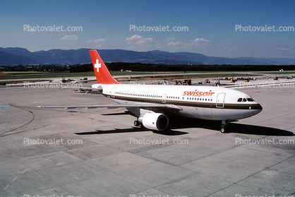 HB-IPE, SwissAir, Airbus A310-221, A310-200 series