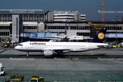 D-AIQD, Lufthansa, Airbus A320-211, A320-200 series, CFM56-5A1, CFM56